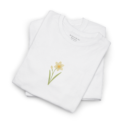 December Narcissus Birth Flower Tee | Minimalist Thoughtful Birthday Gift T-Shirt for Her