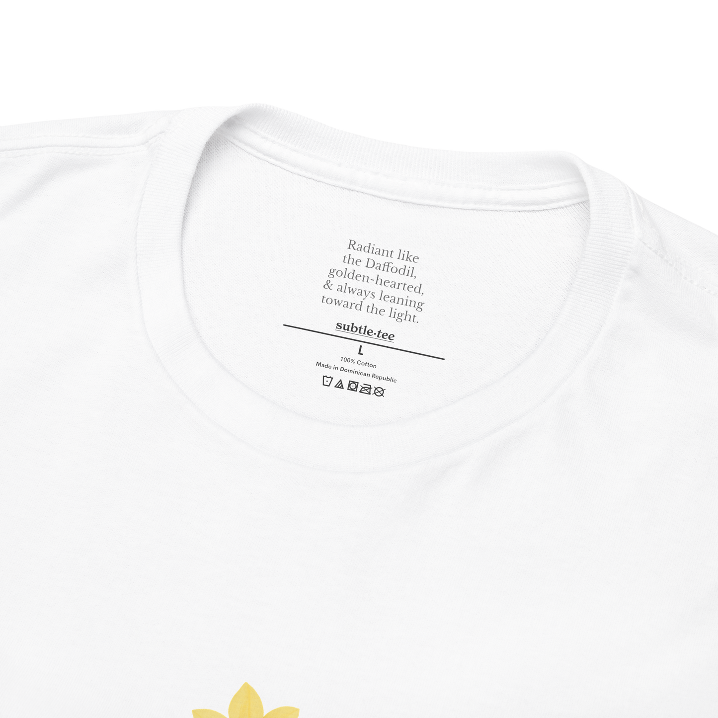March Daffodil Birth Flower Tee | Minimalist Thoughtful Birthday Gift T-Shirt for Her