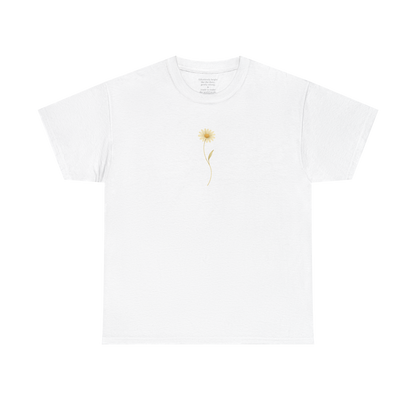 April Daisy Birth Flower Tee | Minimalist Thoughtful Birthday Gift T-Shirt for Her